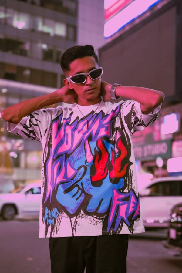 YOUNG - Image 4
