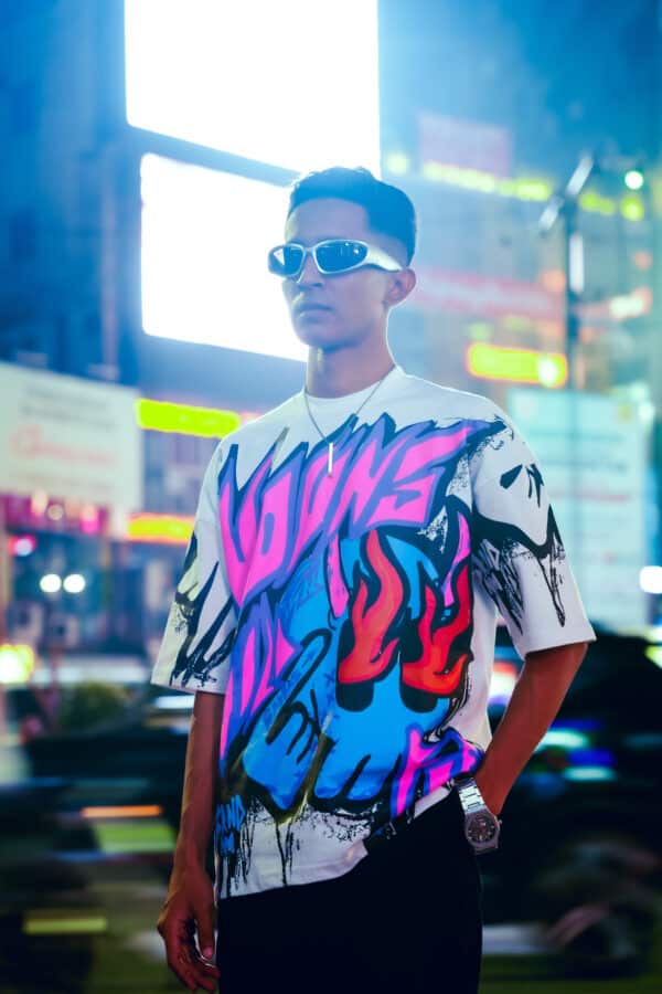 YOUNG - Image 5